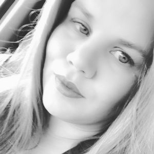 Meet your Posher, Carrie